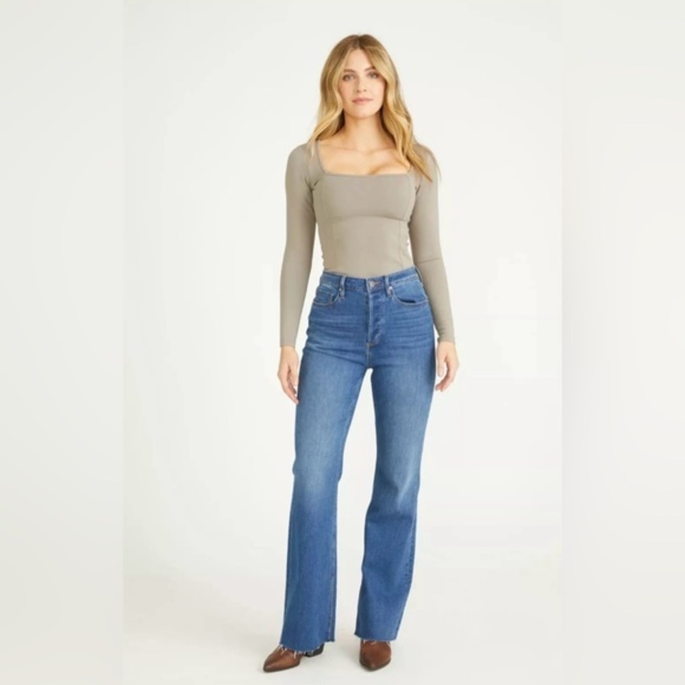 Vigoss Royce 70s High Rise Raw Hem‎ Slight Flare Bootcut Jeans 31 NWT Stovepipe